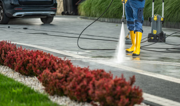 Best Pool Deck Cleaning  in Chouteau, OK